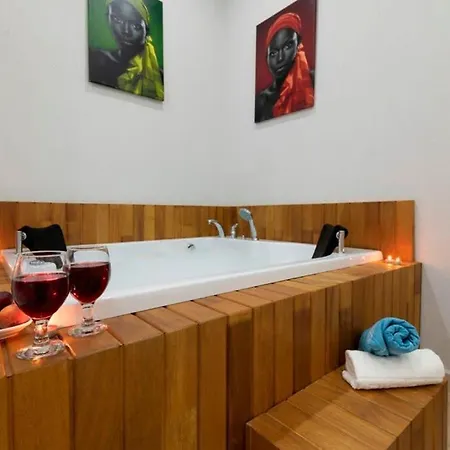 Zafar - Private Outdoor Pool Vakantiehuis