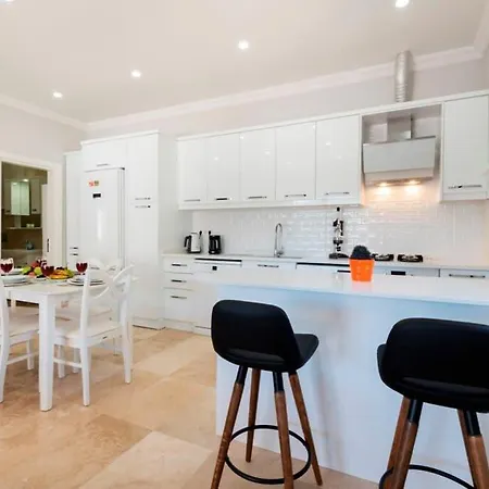 Vakantiehuis Zafar - Private Outdoor Pool *